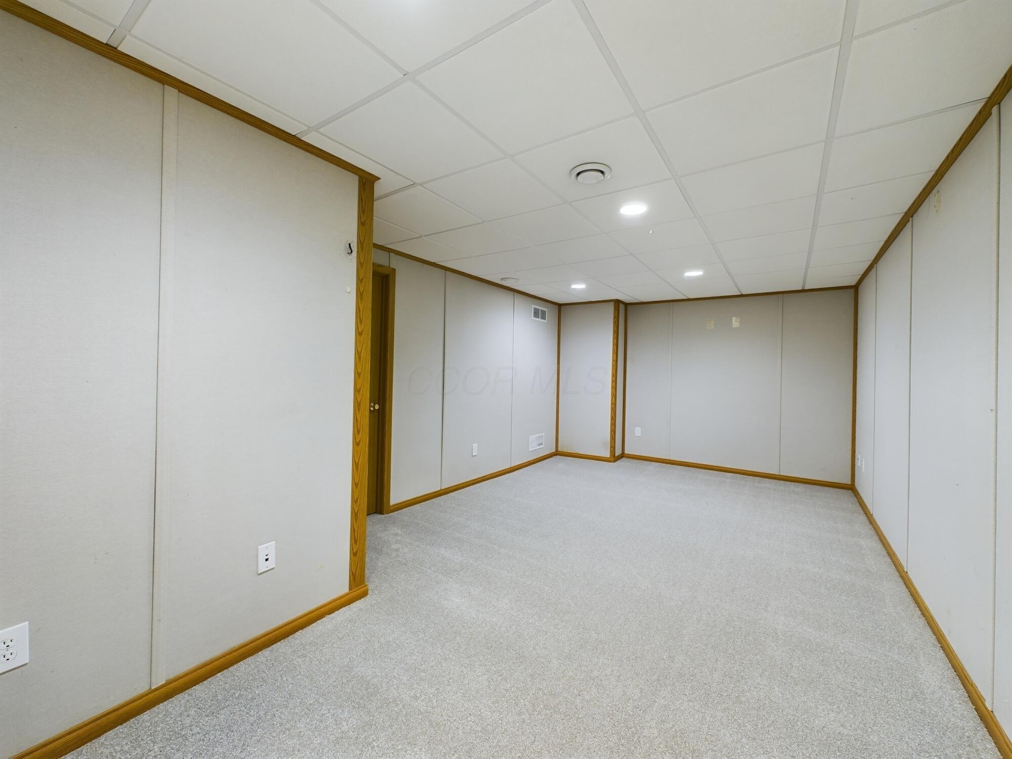 819 Corylus Drive SW