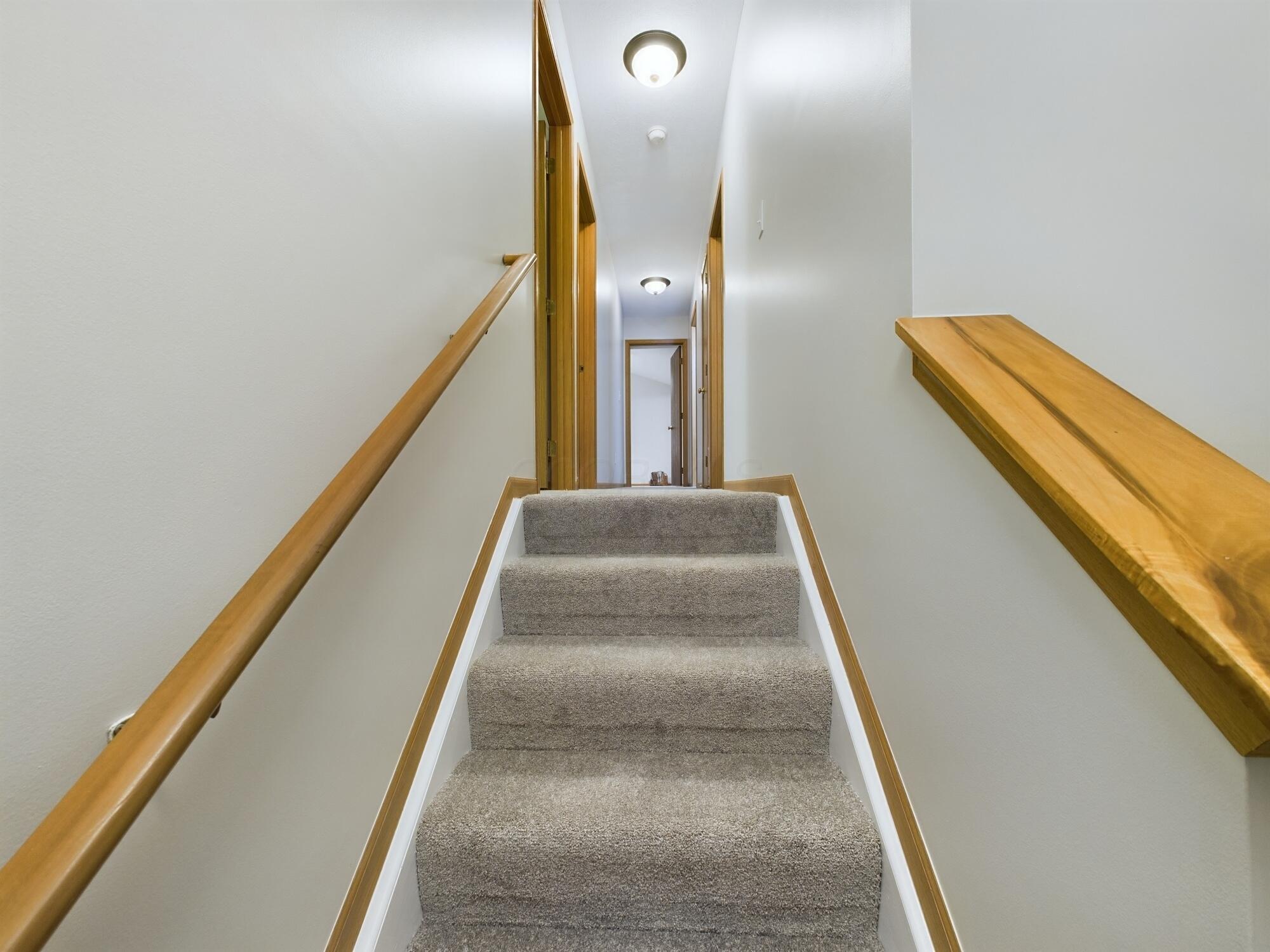 819 Corylus Drive SW