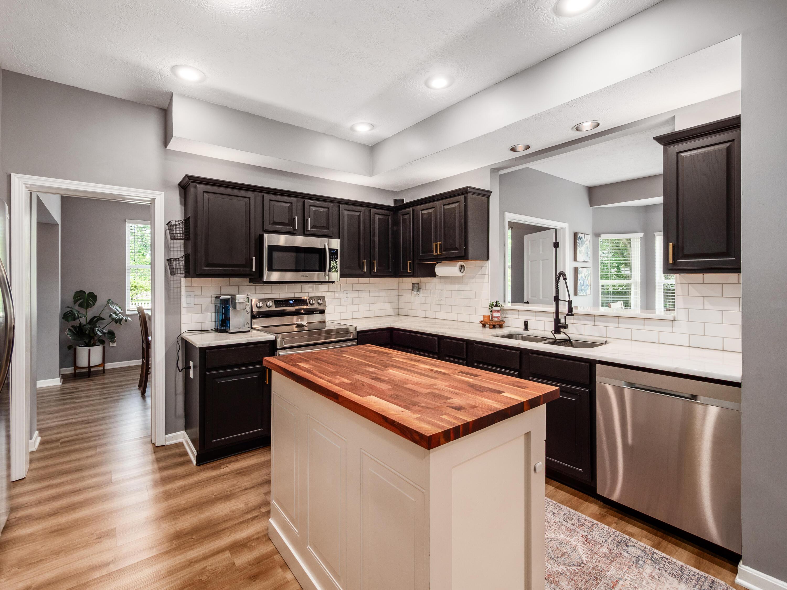 4710 Helmsbridge Court