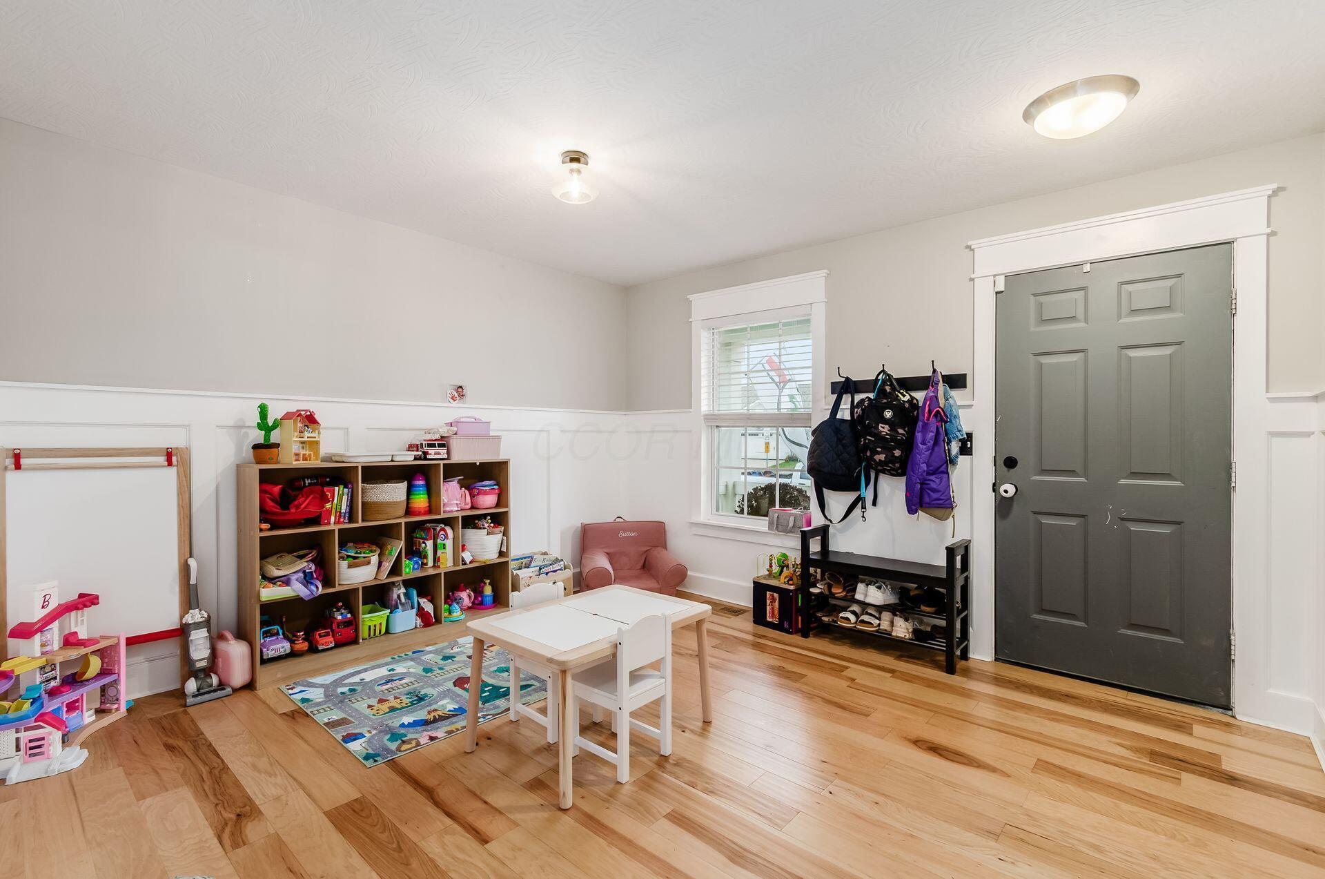 157 Chestnut Commons Drive, Commercial Point