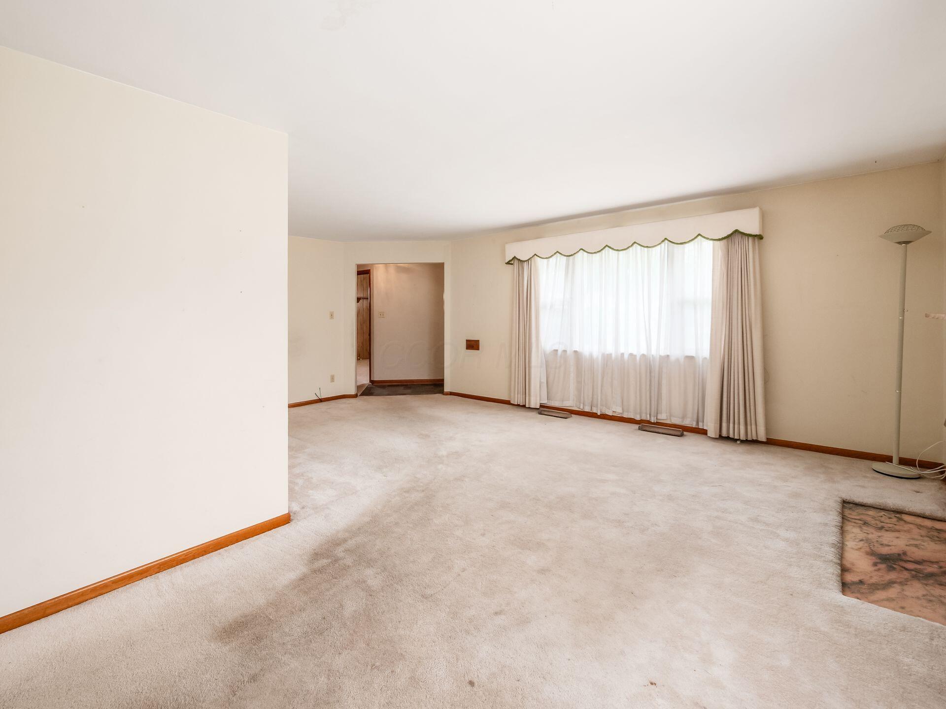 380 Topsfield Road