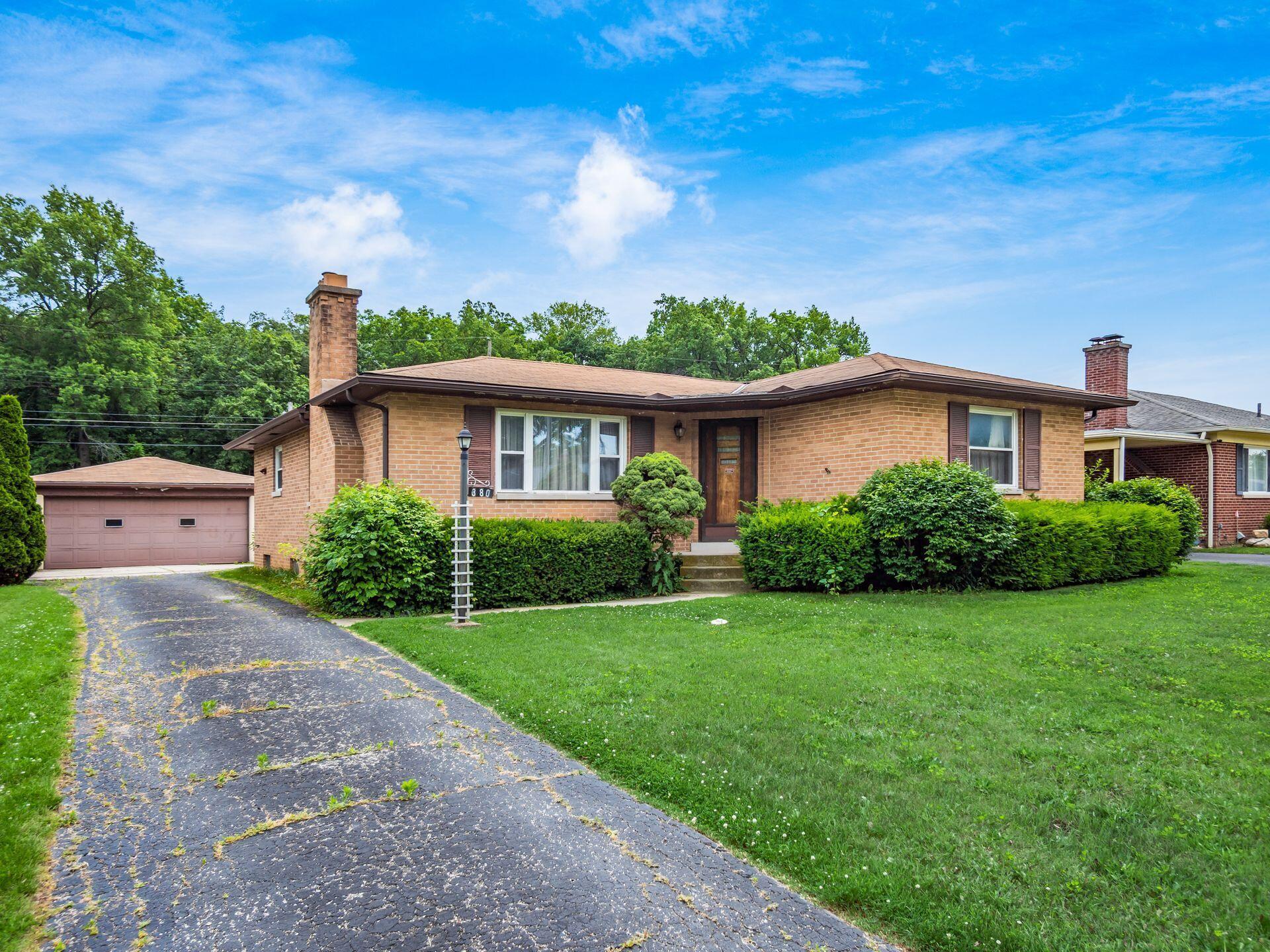 380 Topsfield Road