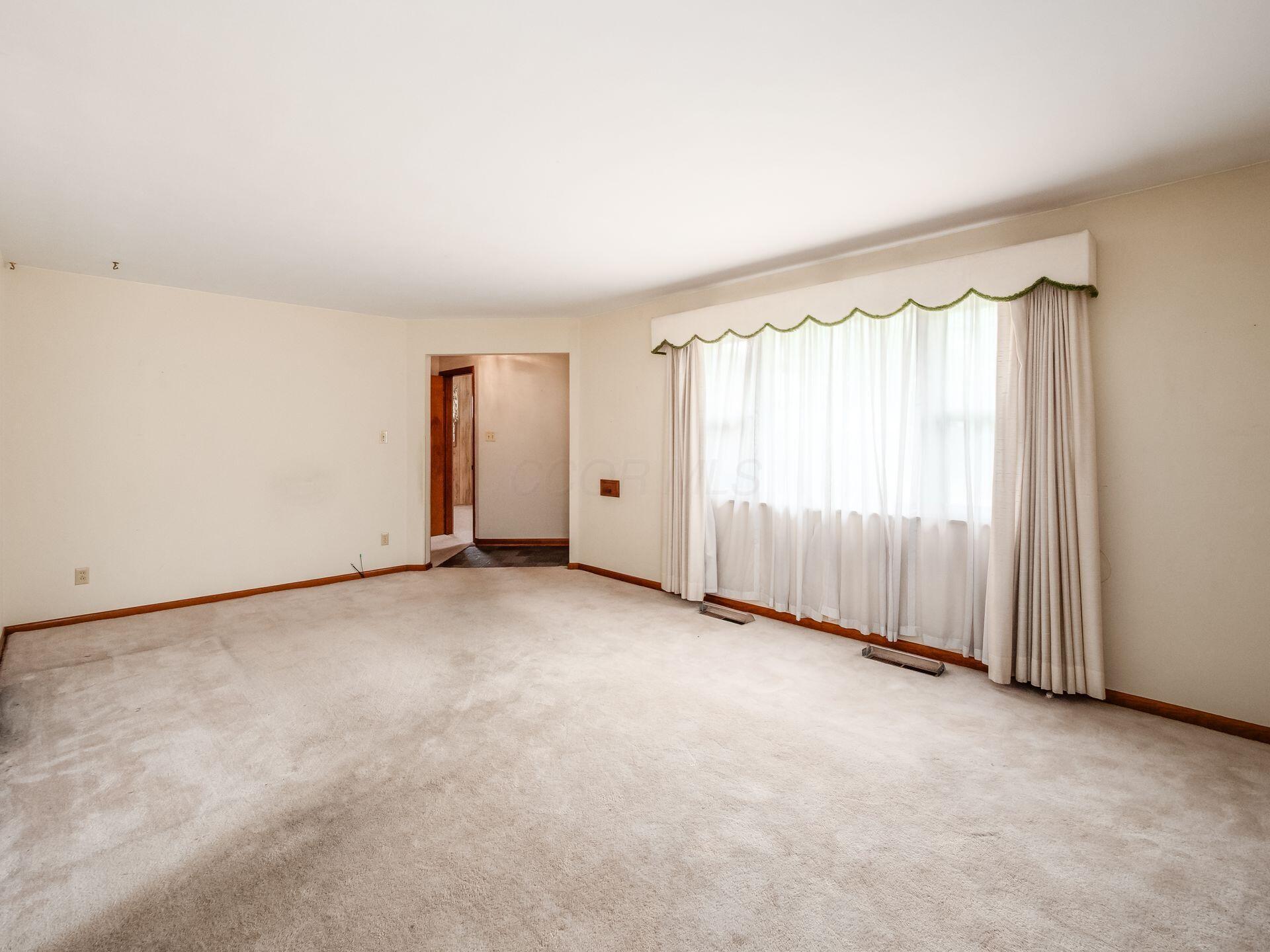 380 Topsfield Road