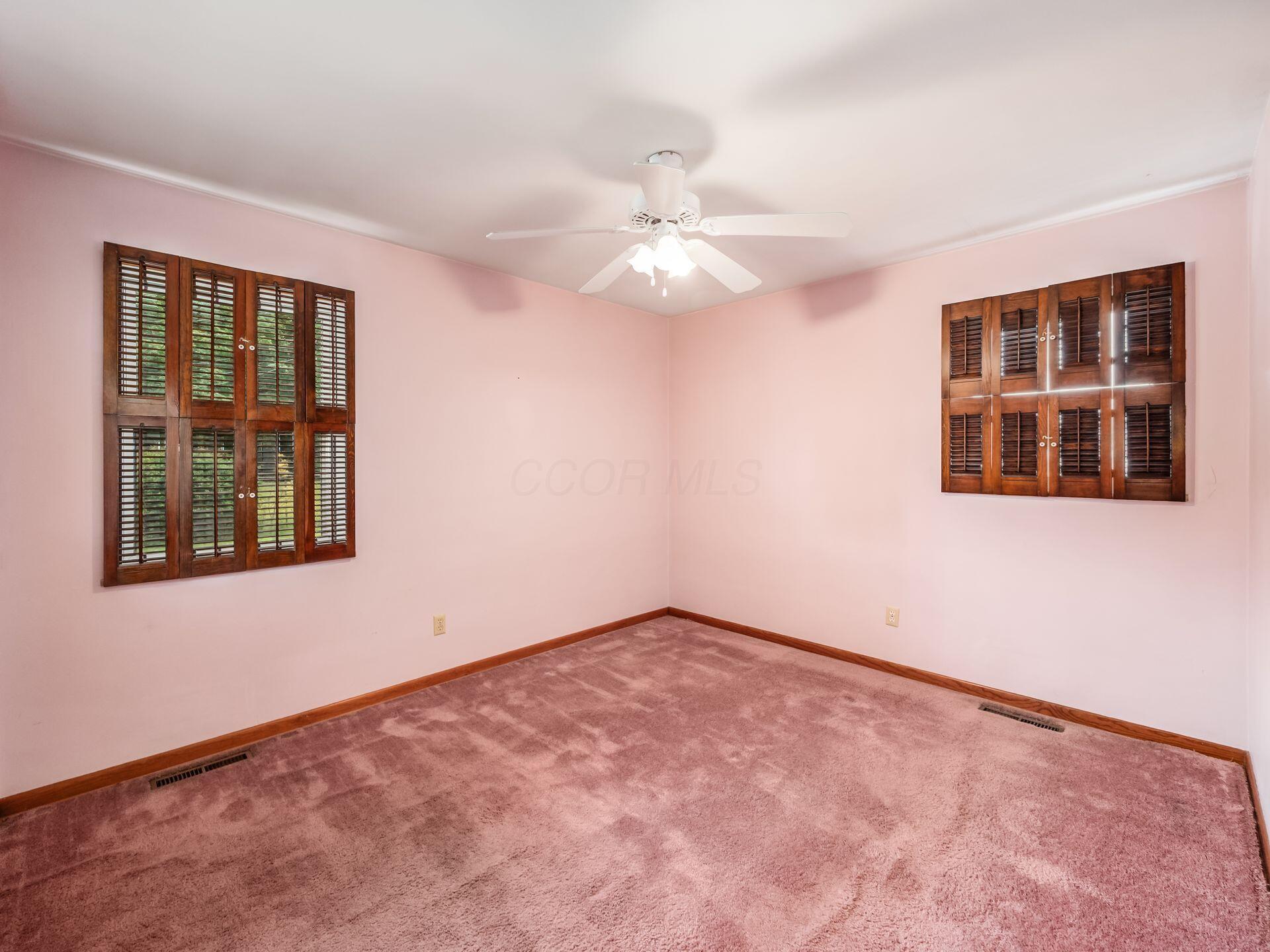 380 Topsfield Road