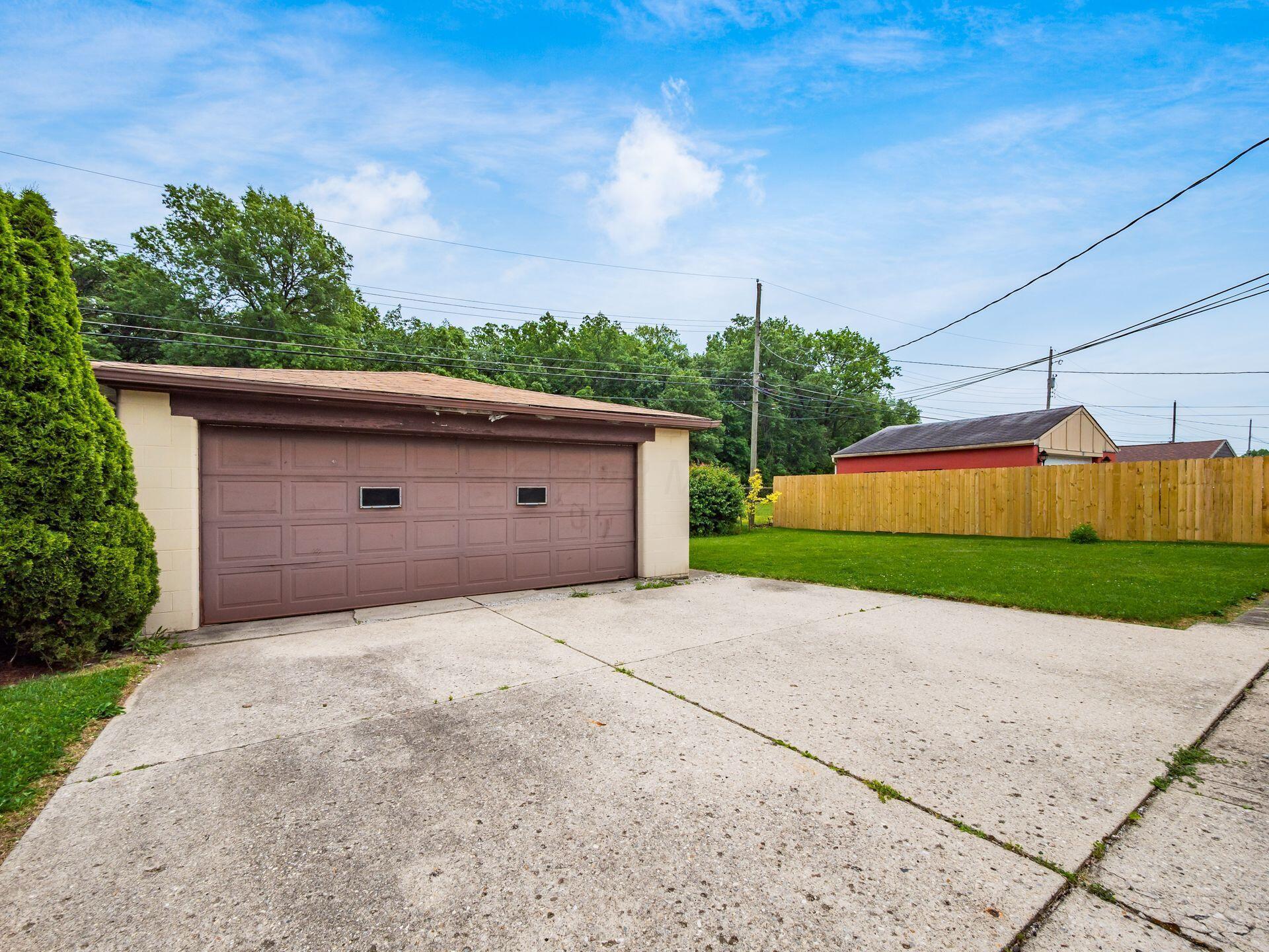 380 Topsfield Road