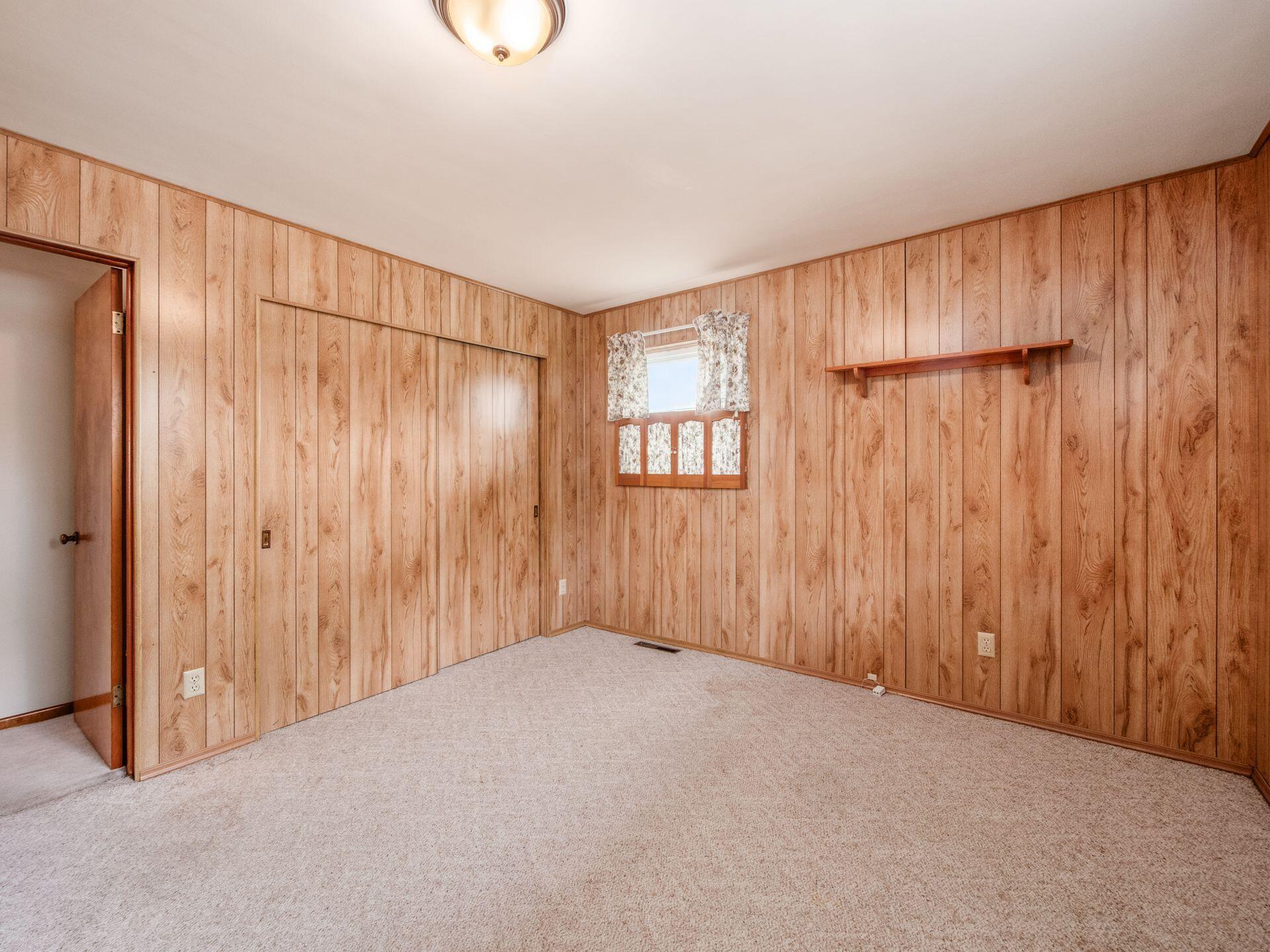 380 Topsfield Road