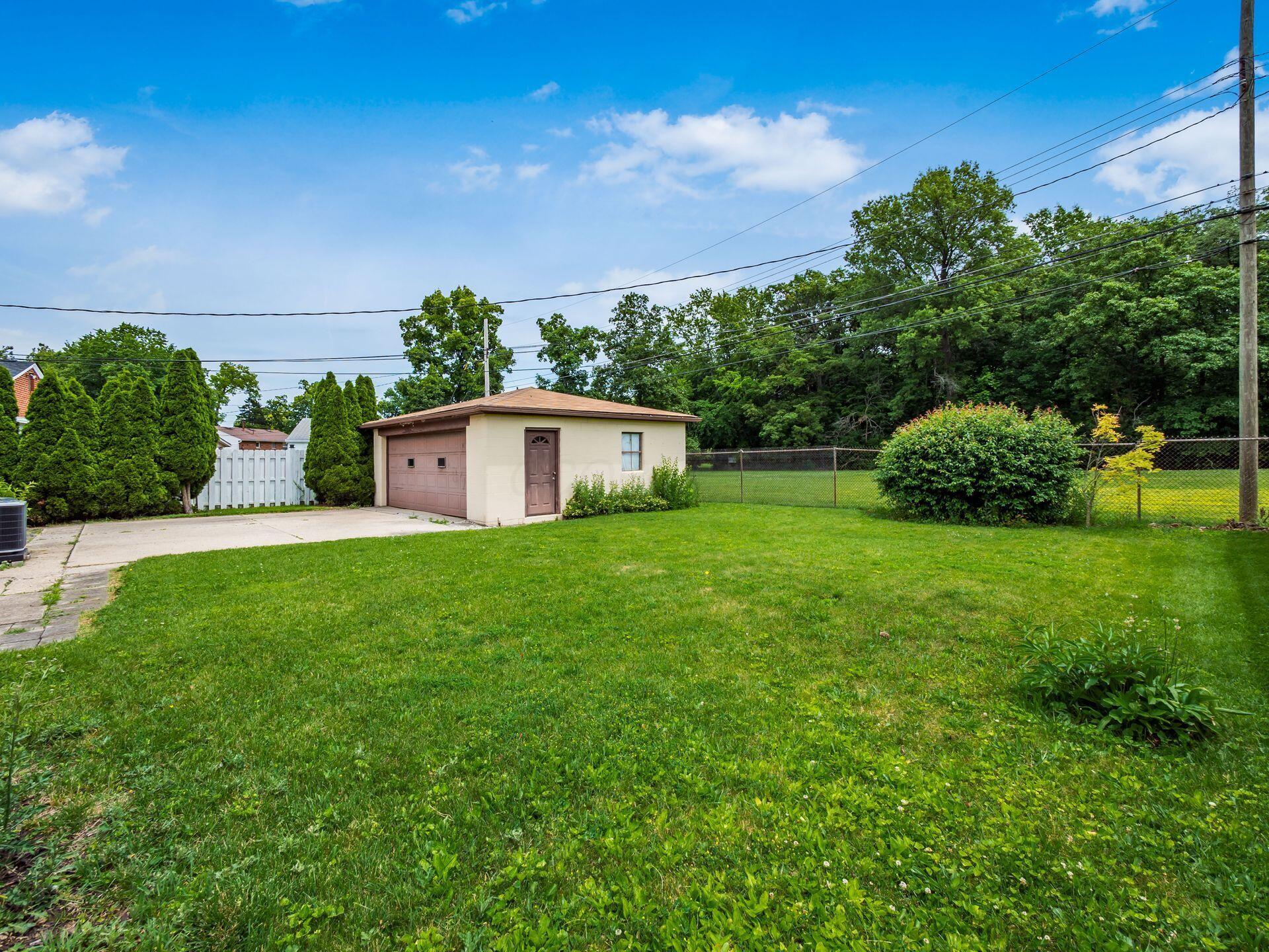 380 Topsfield Road
