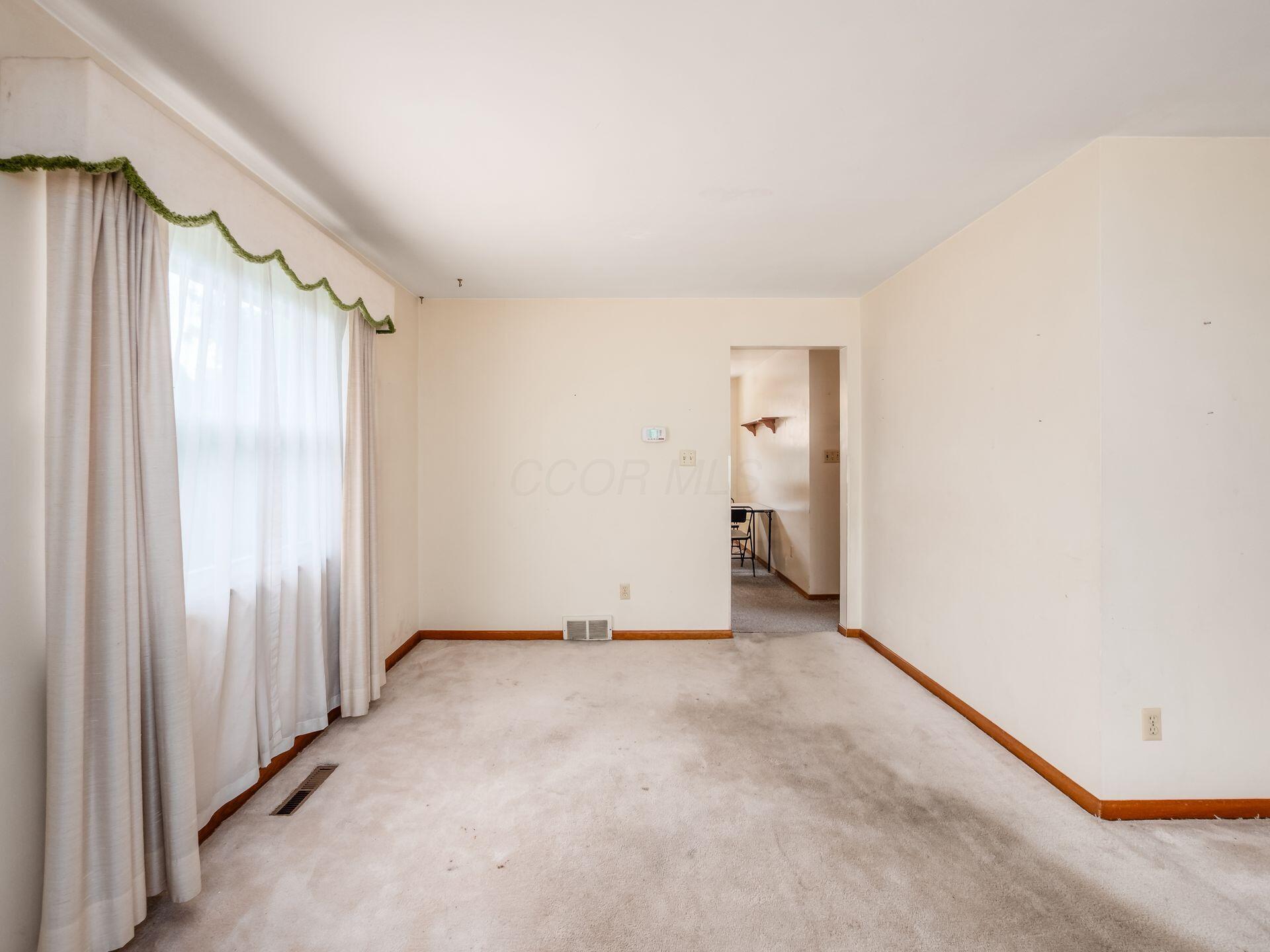 380 Topsfield Road