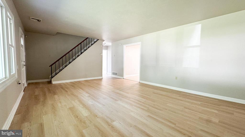 31 ENDERLY LANE