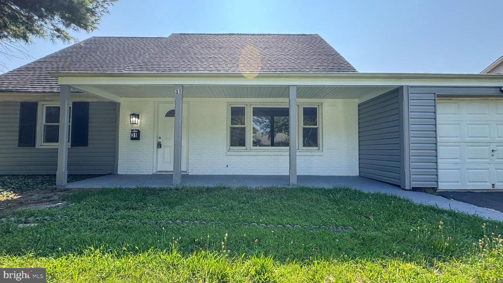 31 ENDERLY LANE