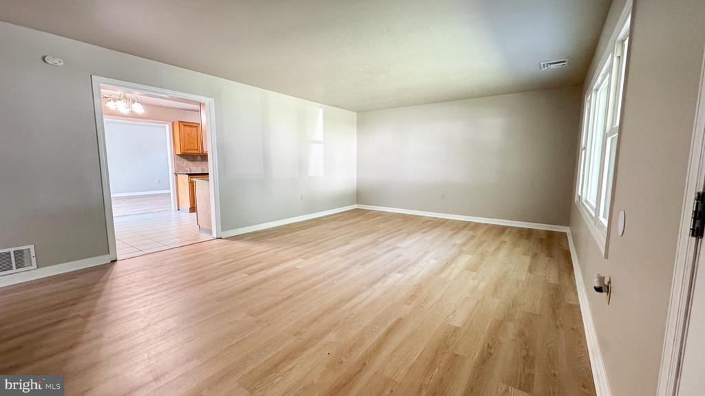 31 ENDERLY LANE