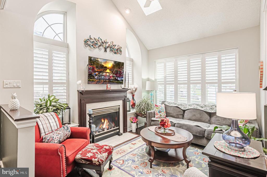 3607 SAXONY DRIVE