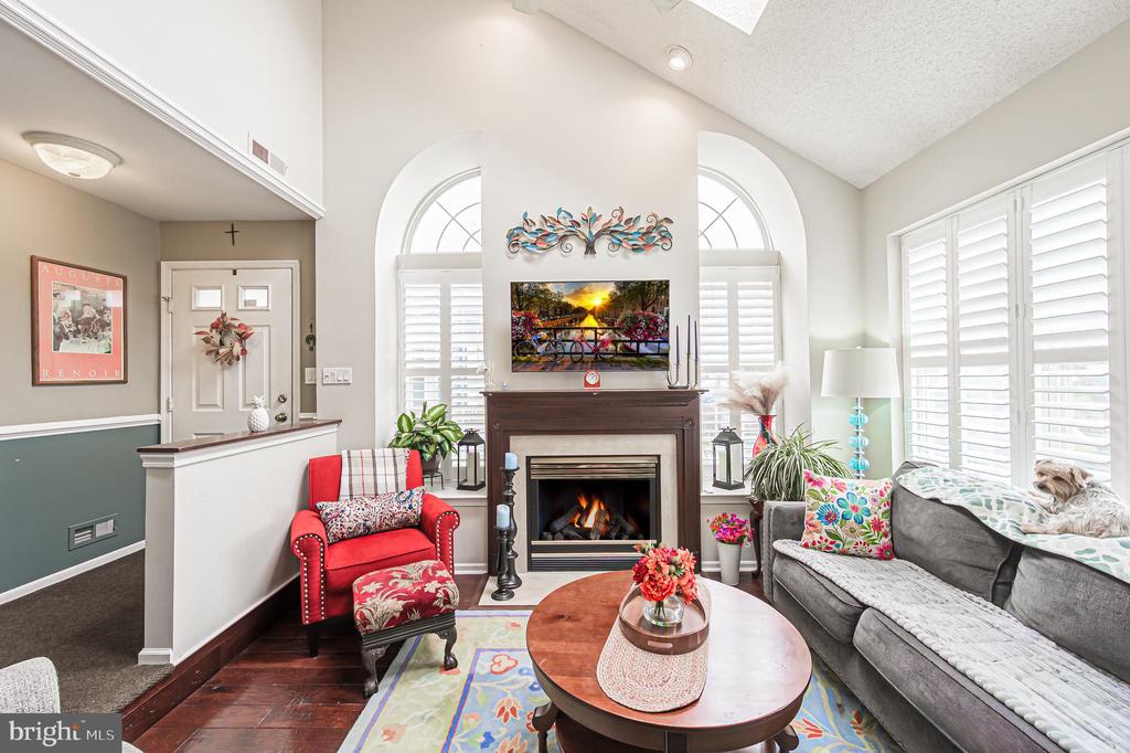 3607 SAXONY DRIVE