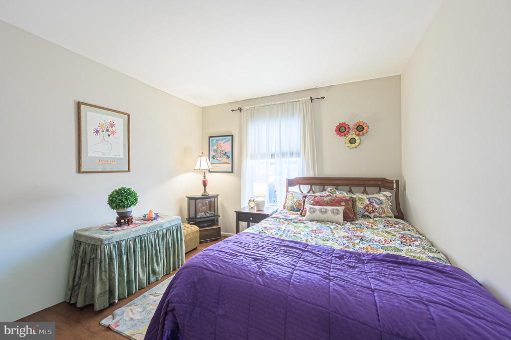 3607 SAXONY DRIVE