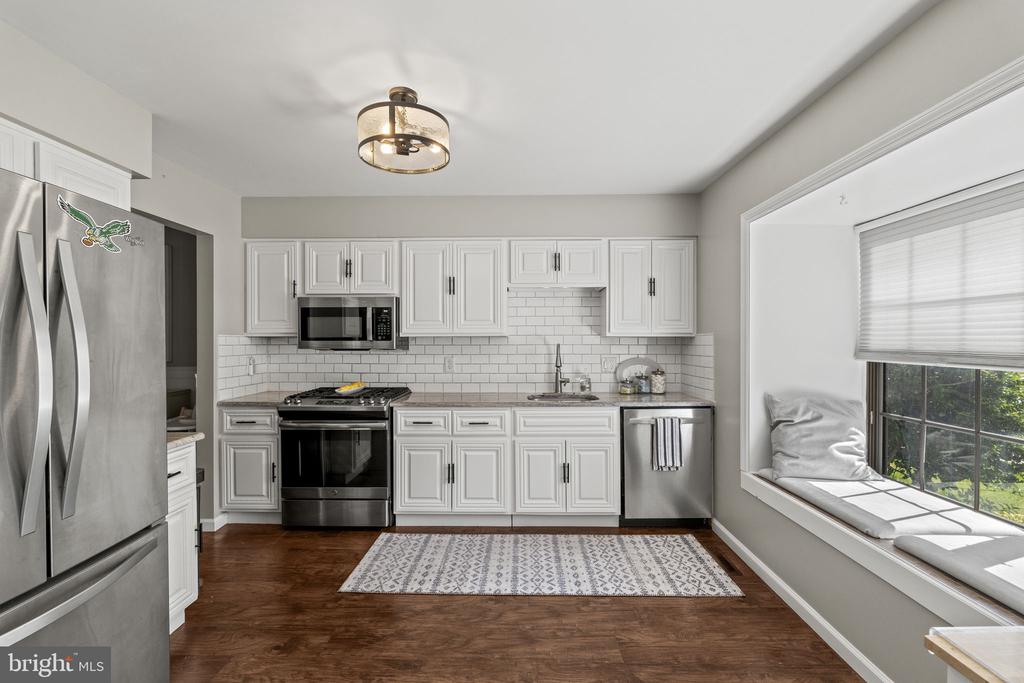 907 KINGS CROFT