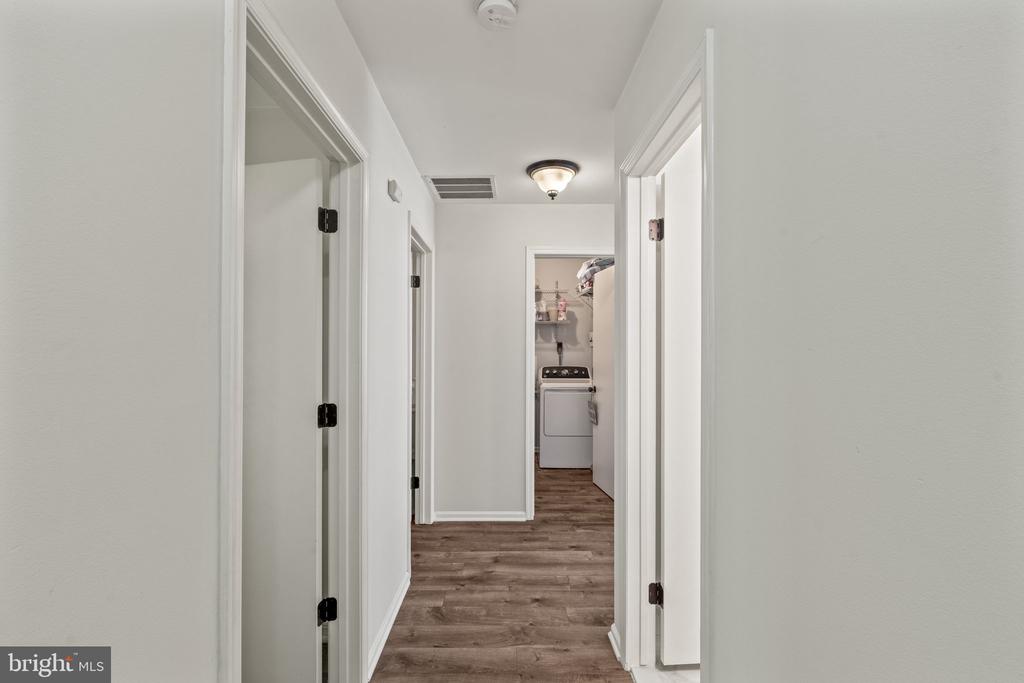 907 KINGS CROFT