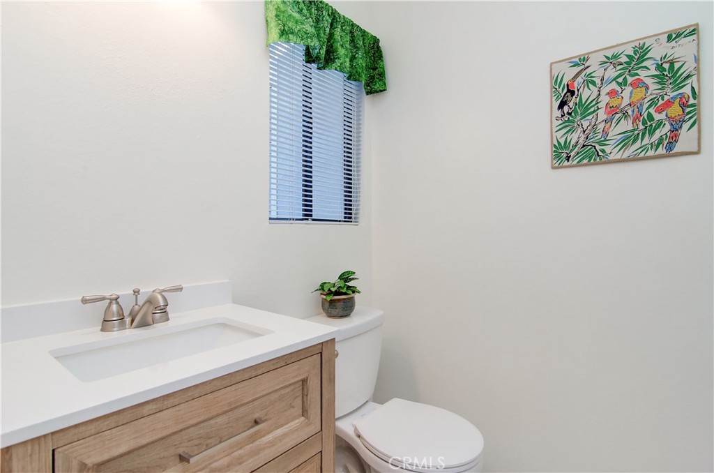 939 W 19th Street C3