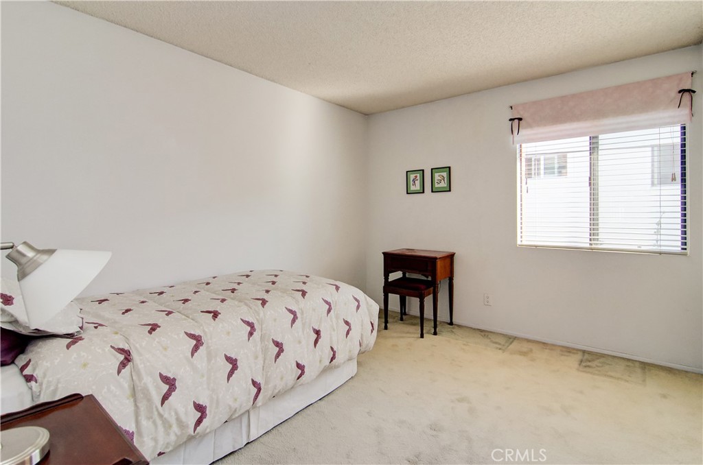 939 W 19th Street C3