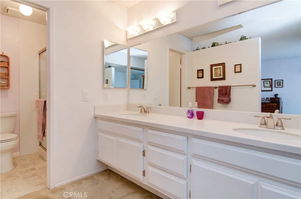 939 W 19th Street C3