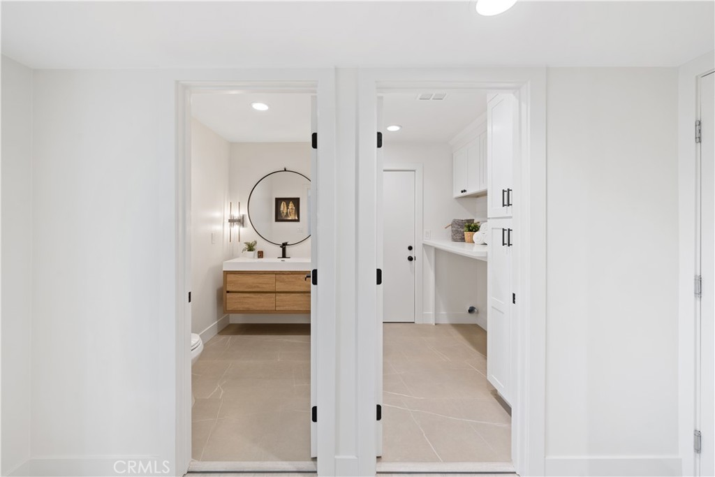 8182 Whitburn Circle