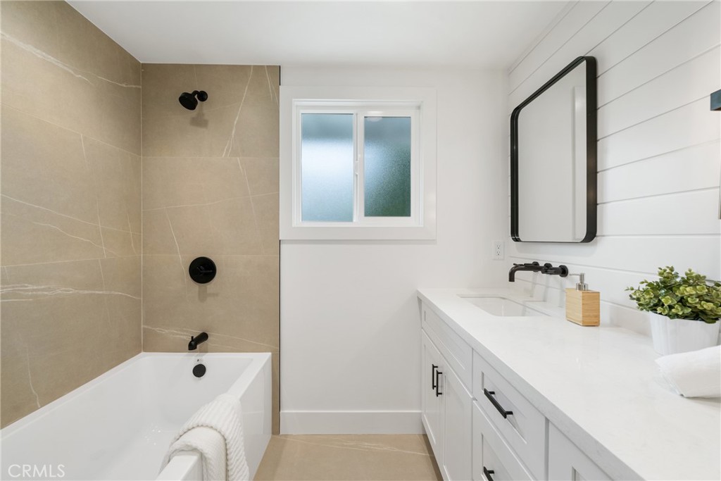 8182 Whitburn Circle