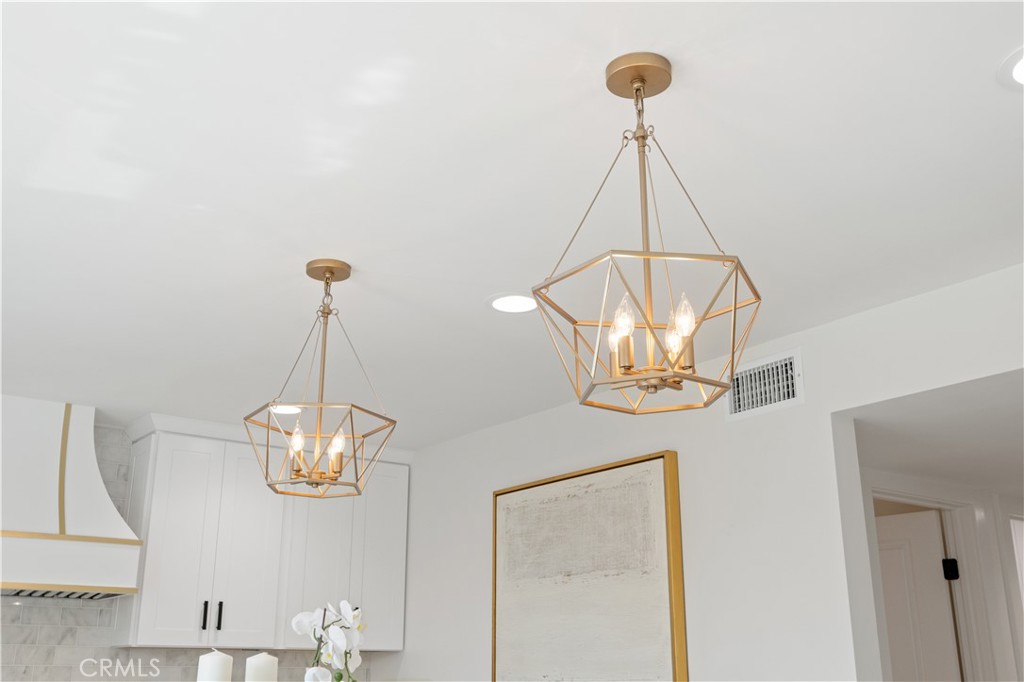 8182 Whitburn Circle