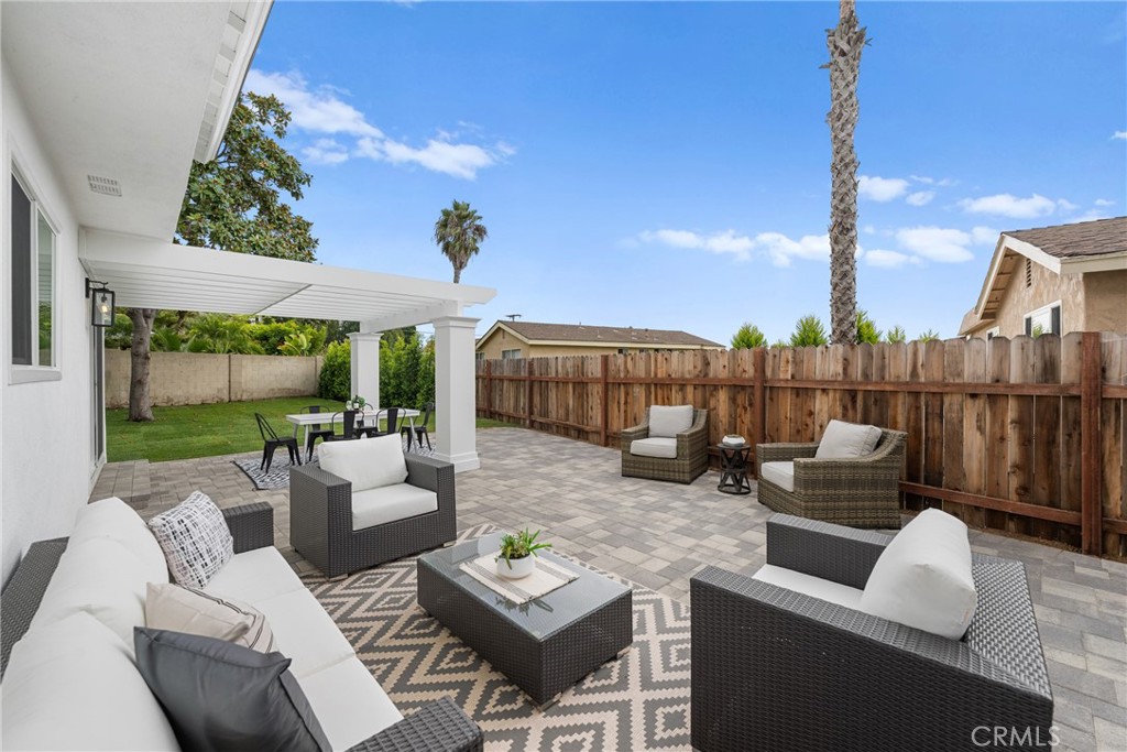 8182 Whitburn Circle