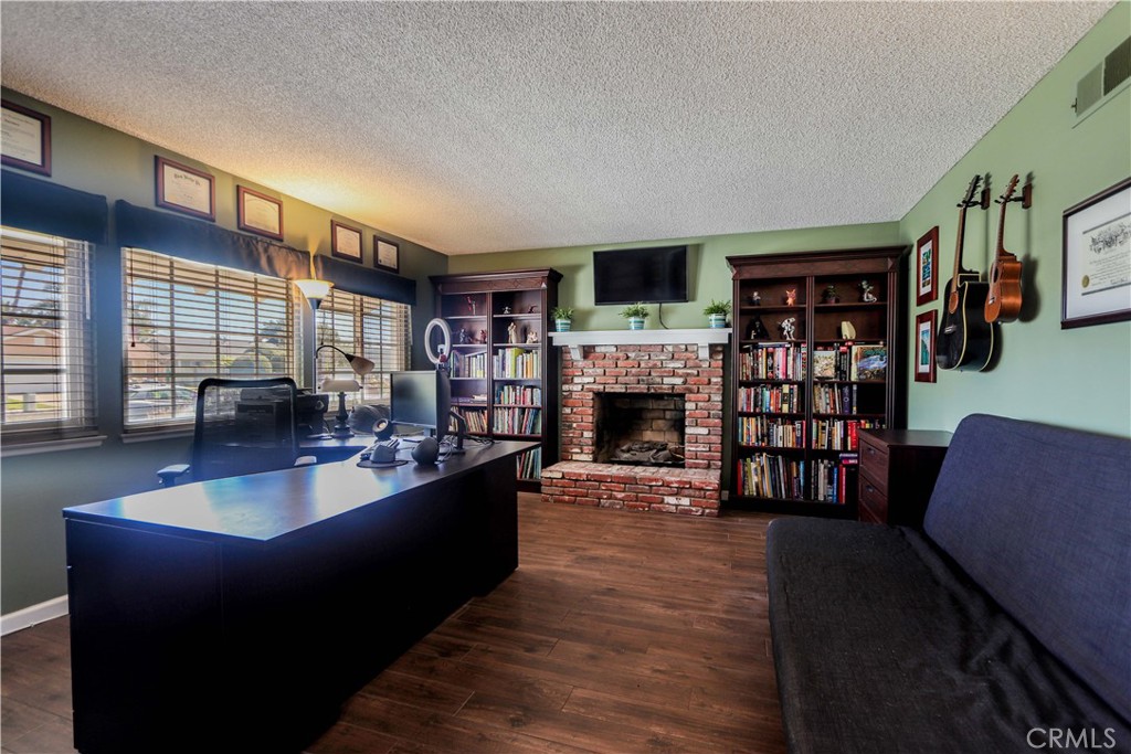 17821 Altamirano Lane