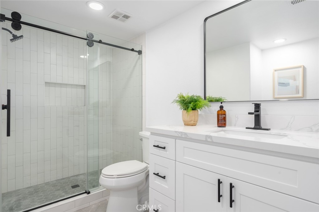 19286 Wingedfoot Circle