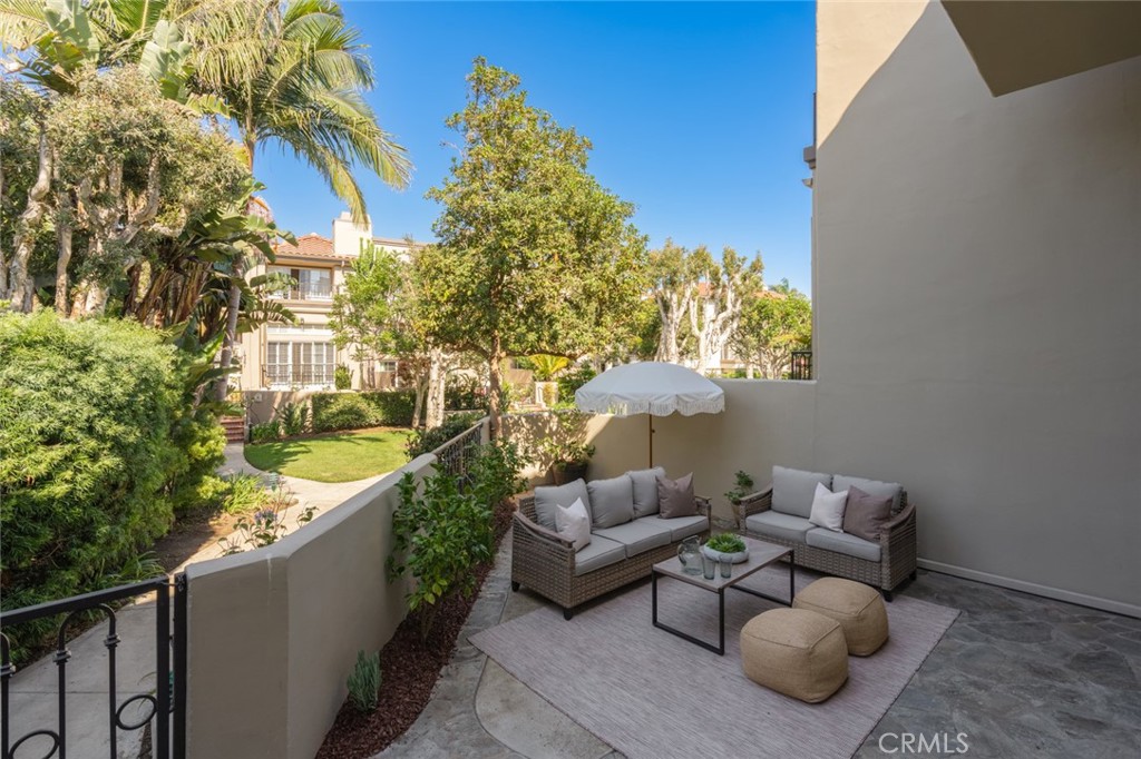 19286 Wingedfoot Circle