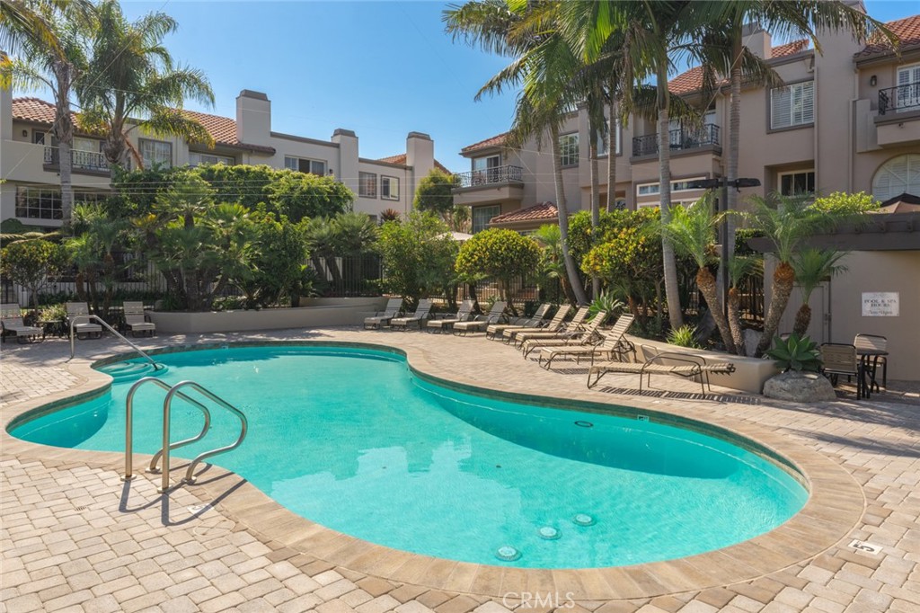 19286 Wingedfoot Circle