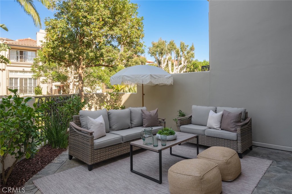 19286 Wingedfoot Circle