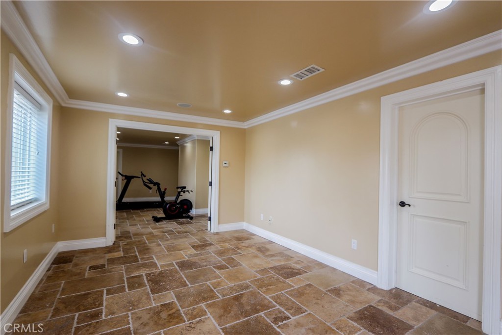 23180 Gray Fox Drive