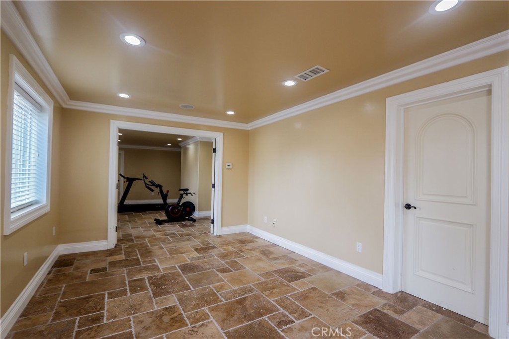 23180 Gray Fox Drive