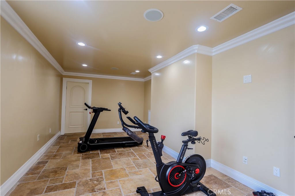 23180 Gray Fox Drive