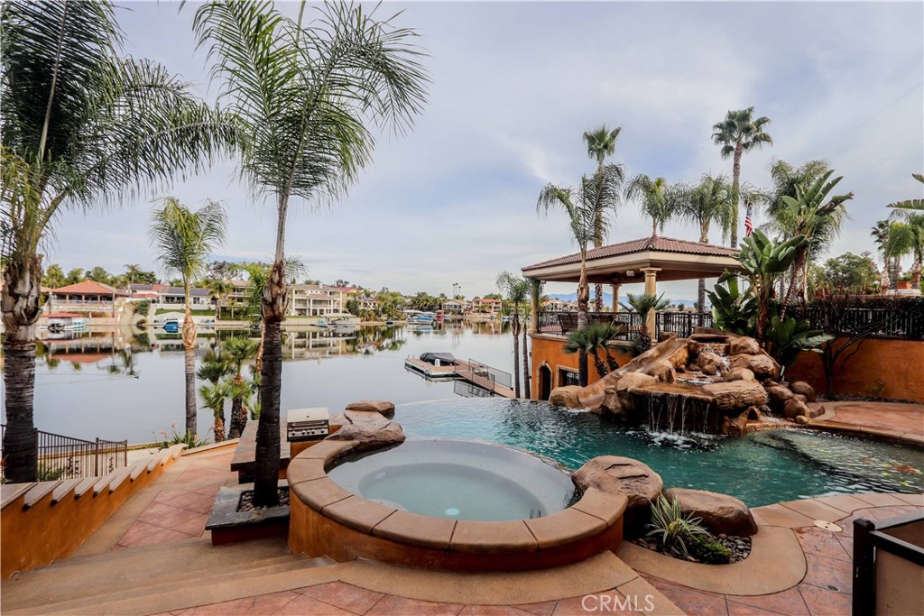 23180 Gray Fox Drive