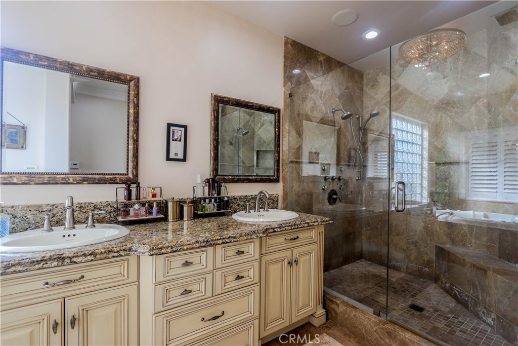 23180 Gray Fox Drive