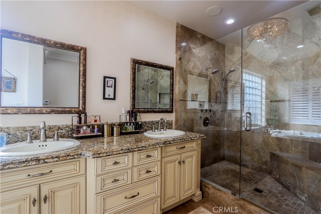 23180 Gray Fox Drive