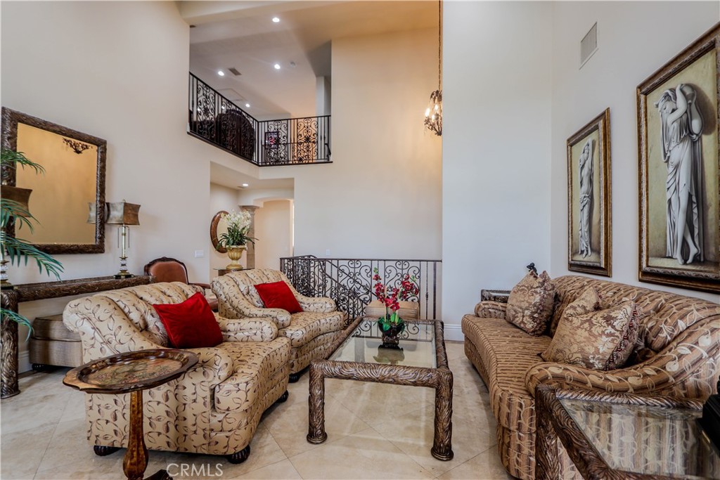 23180 Gray Fox Drive