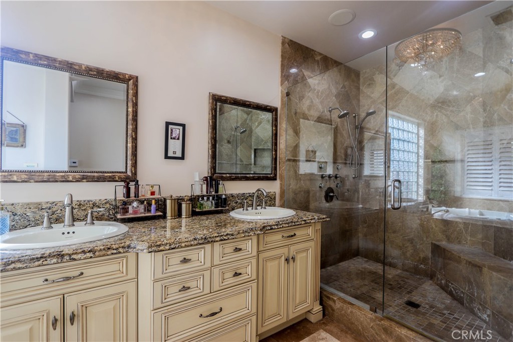 23180 Gray Fox Drive