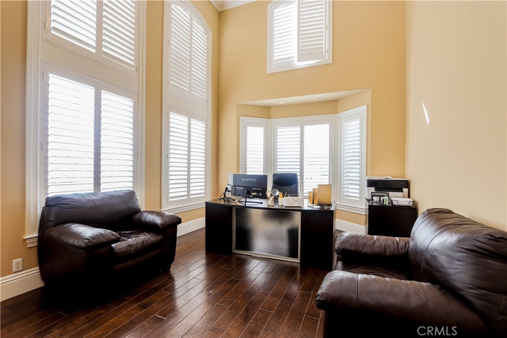 23180 Gray Fox Drive