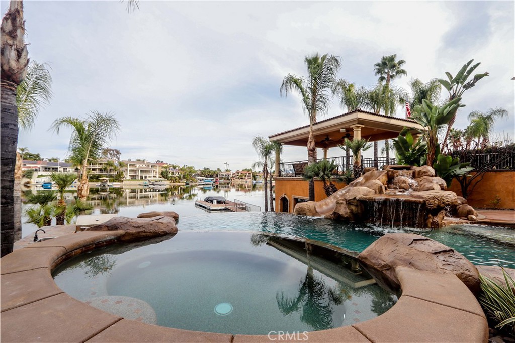 23180 Gray Fox Drive