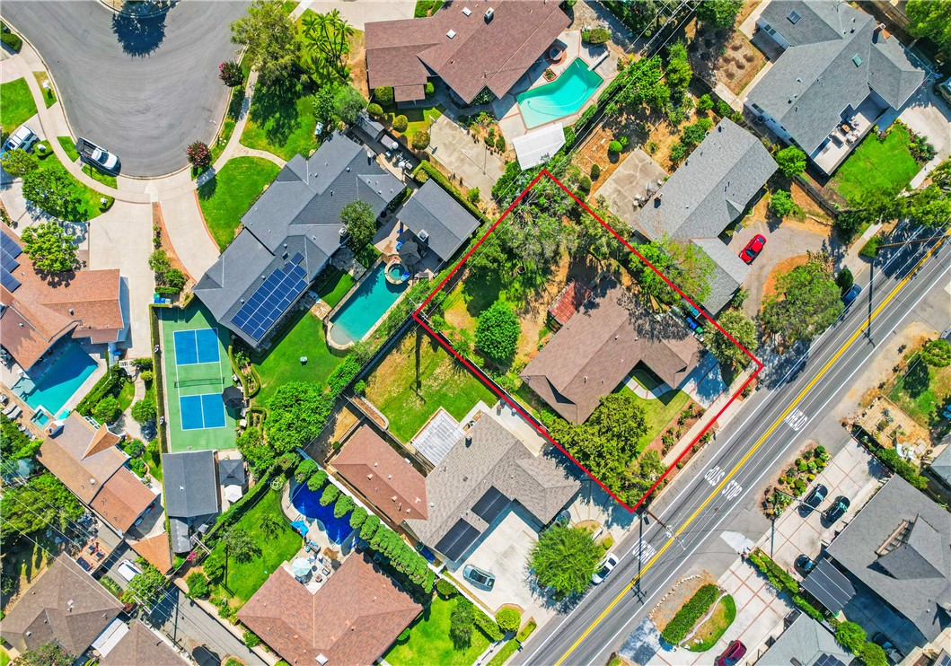 1281 La Colina Drive