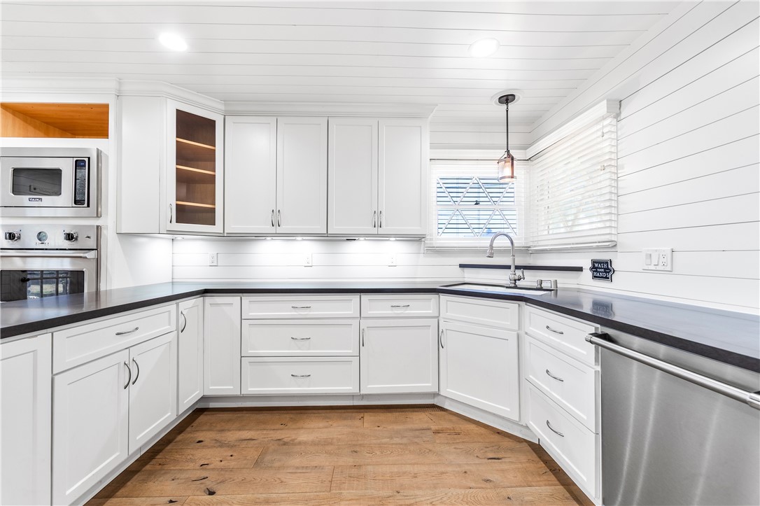 1281 La Colina Drive