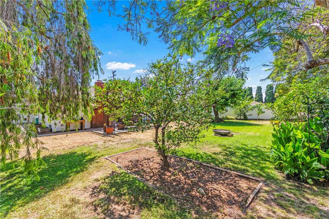 1281 La Colina Drive