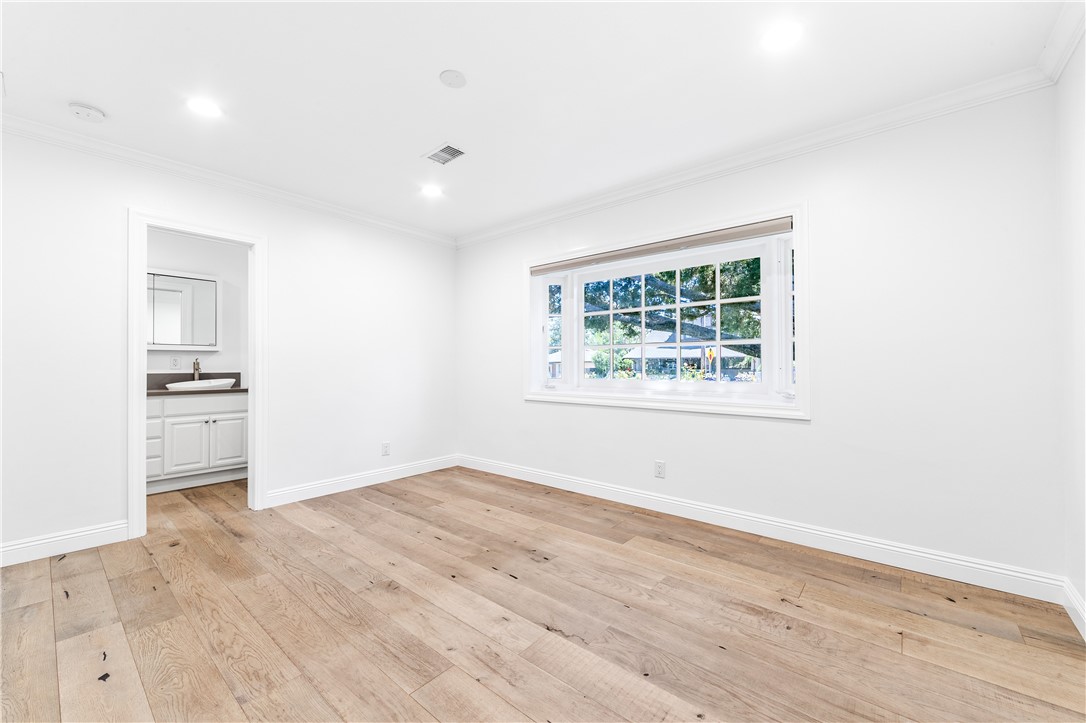 1281 La Colina Drive