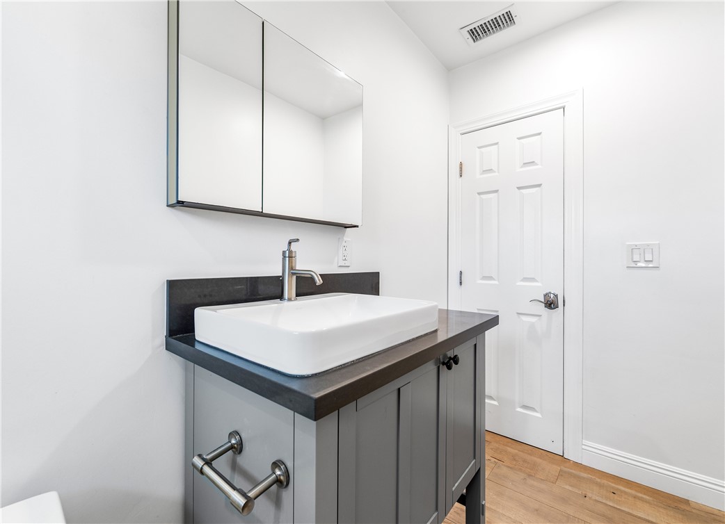 1281 La Colina Drive