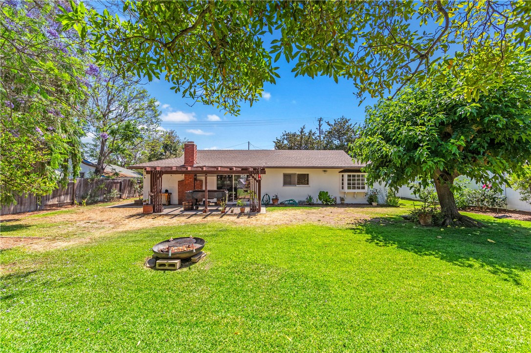 1281 La Colina Drive