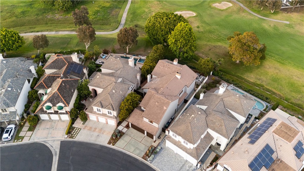 19466 Woodlands Drive