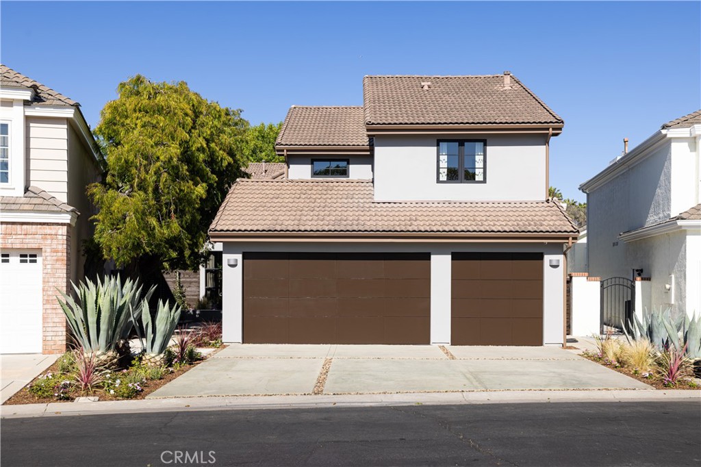 19466 Woodlands Drive